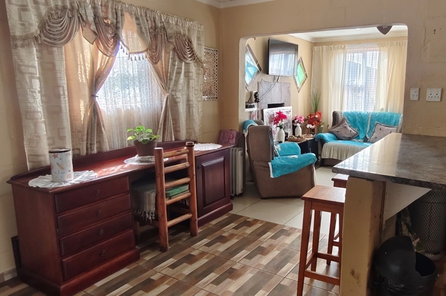 3 Bedroom Property for Sale in Pacaltsdorp Western Cape